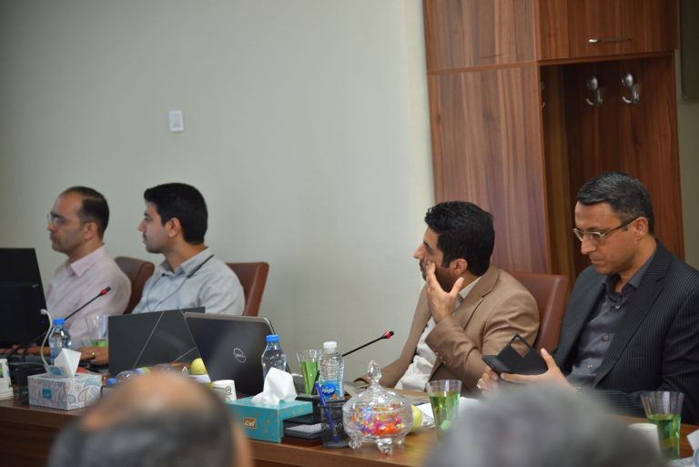 مجمع سال ۱۴۰۳ گروه اقتصاد مفید