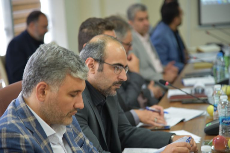 مجمع سال ۱۴۰۳ گروه اقتصاد مفید